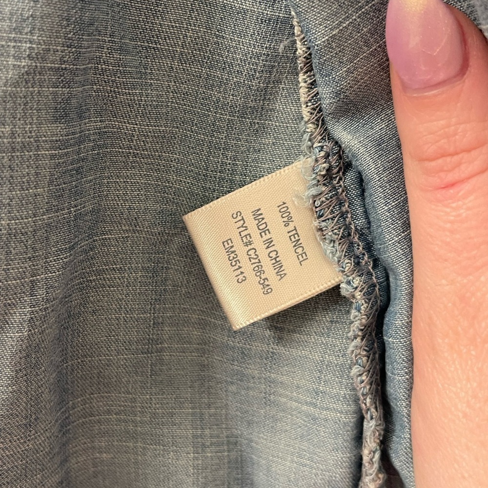 cloth & stone Light Blue Denim Button-Down Shirt - Picture 4 of 5